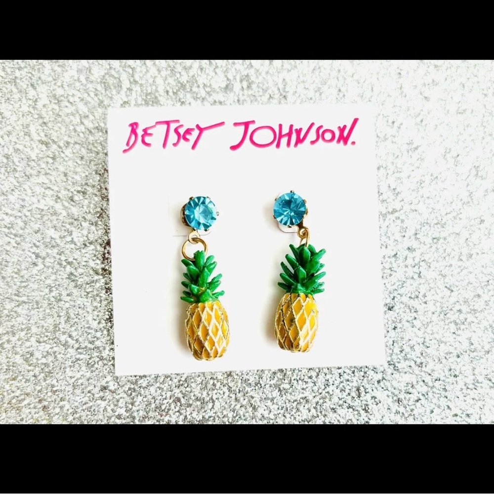NWOT Betsey Johnson Hawaiian Luau Pineapple Earrings Super Cute Rare